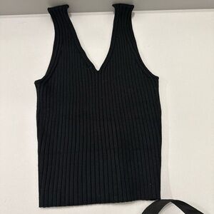 Quince Black Ribbed Tank Top never worn